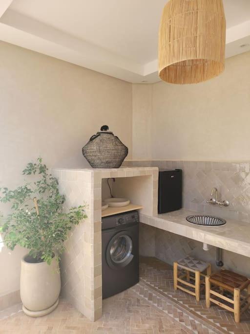 Riad Isahiac Avec Piscine En Exclusivite Marrakesh Ngoại thất bức ảnh