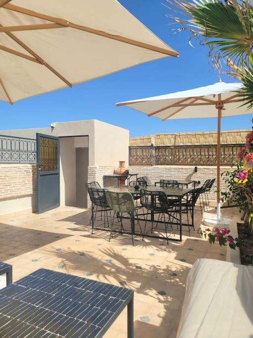 Riad Isahiac Avec Piscine En Exclusivite Marrakesh Ngoại thất bức ảnh