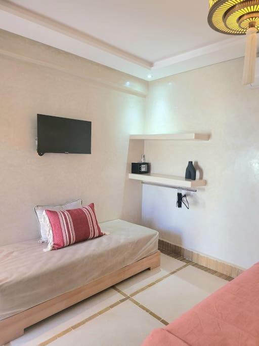 Riad Isahiac Avec Piscine En Exclusivite Marrakesh Ngoại thất bức ảnh