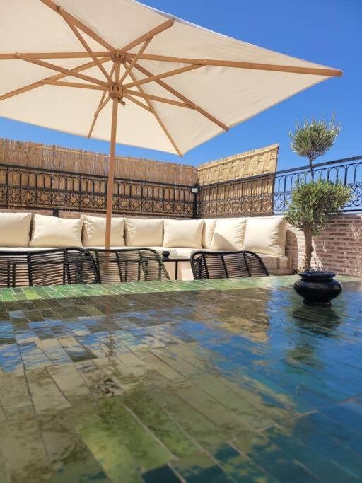 Riad Isahiac Avec Piscine En Exclusivite Marrakesh Ngoại thất bức ảnh