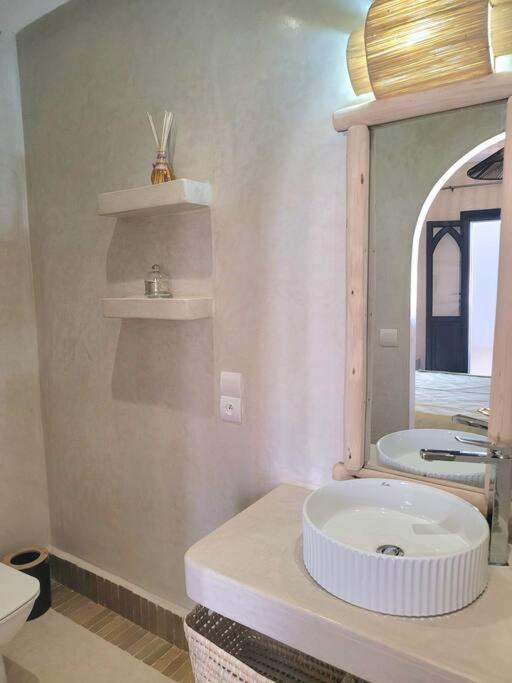 Riad Isahiac Avec Piscine En Exclusivite Marrakesh Ngoại thất bức ảnh