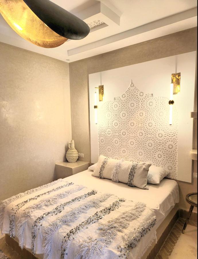 Riad Isahiac Avec Piscine En Exclusivite Marrakesh Ngoại thất bức ảnh